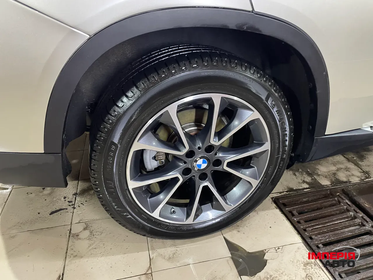 BMW X5 - фото 49