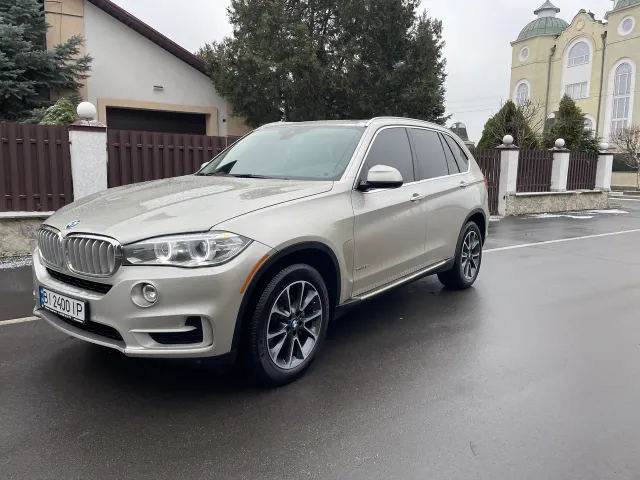 BMW X5 - фото 1