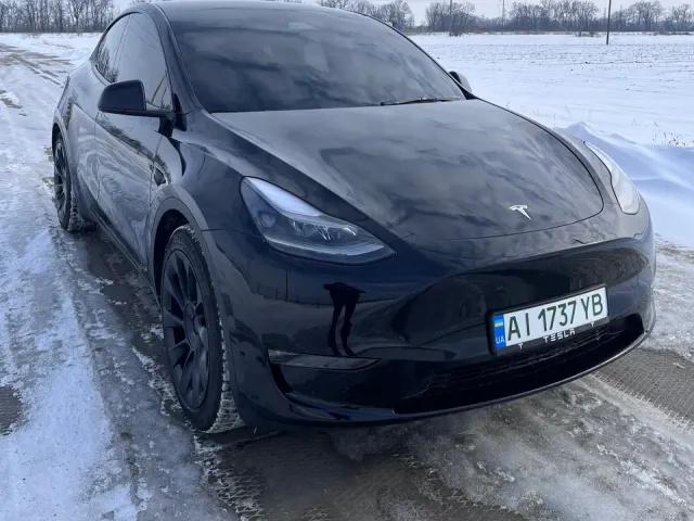 Tesla Model Y - фото 2