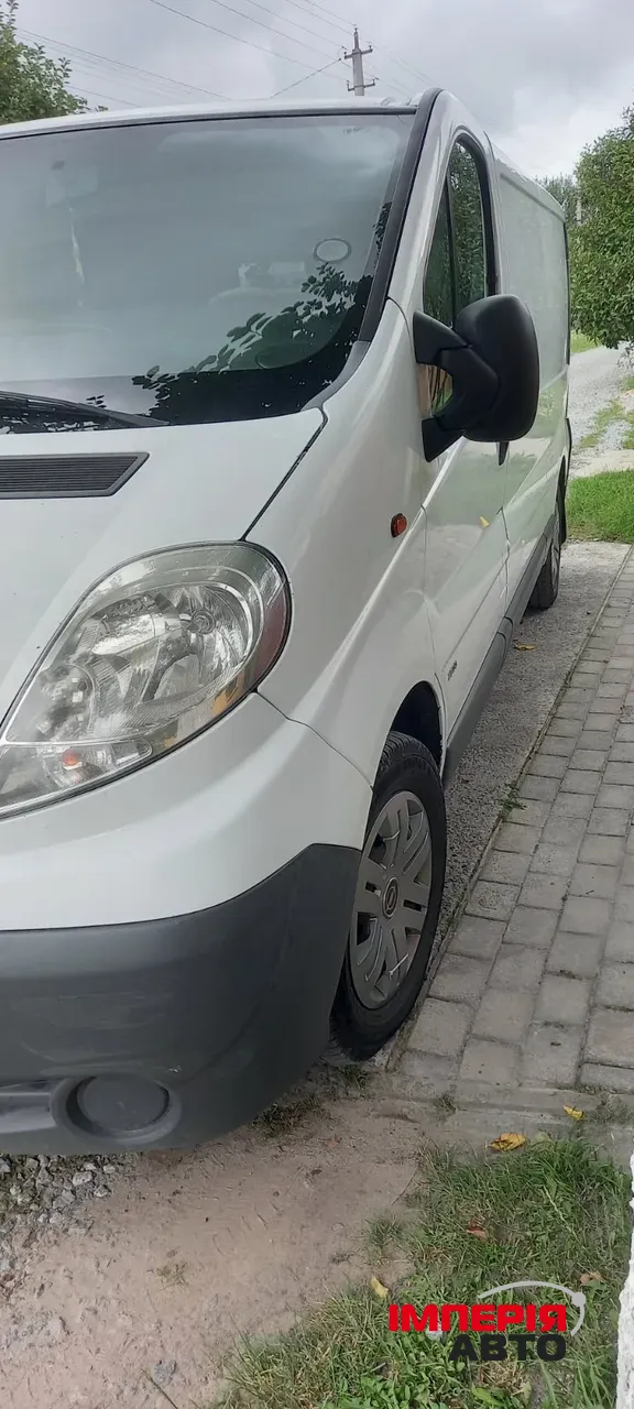 Opel Vivaro - фото 14
