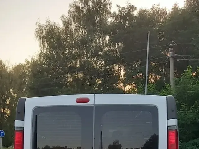 Opel Vivaro - фото 4