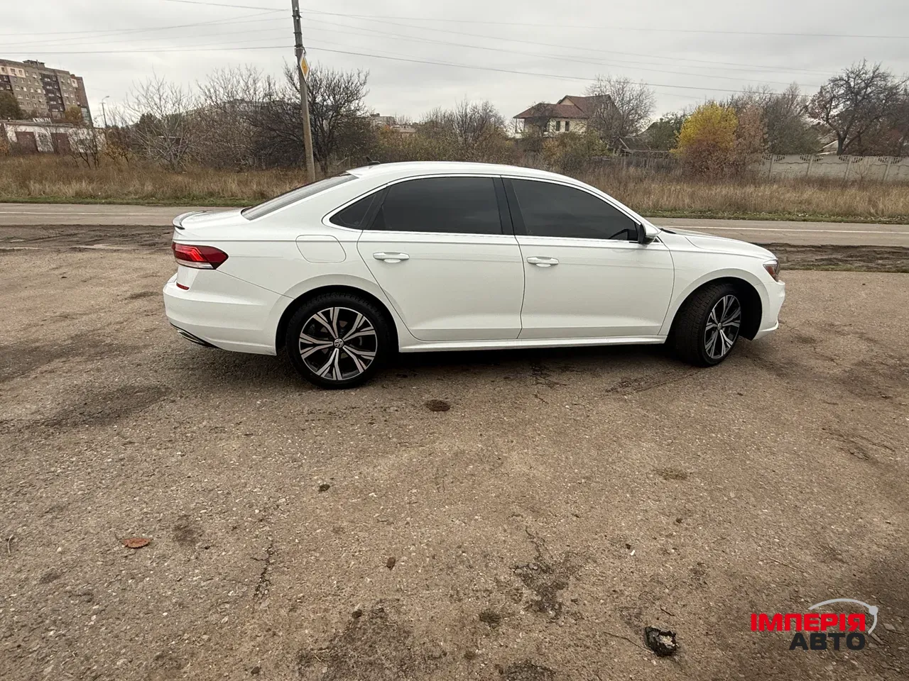 Volkswagen Passat - фото 2