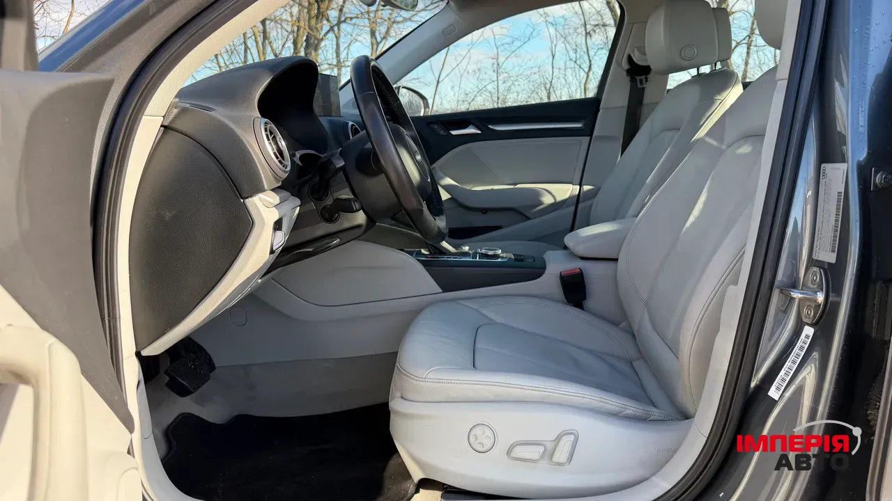 Audi A3 - фото 8