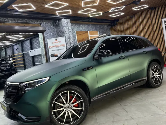 Mercedes-Benz EQC - фото 1