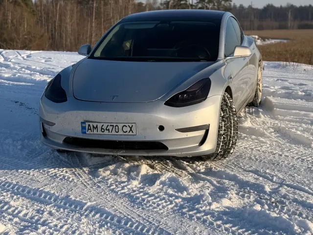 Tesla Model 3 - фото 3