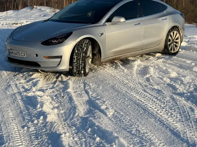 Tesla Model 3 - фото 4