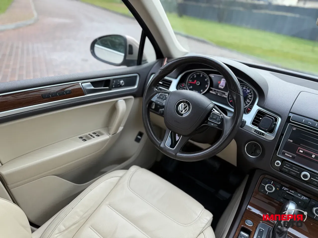 Volkswagen Touareg - фото 38