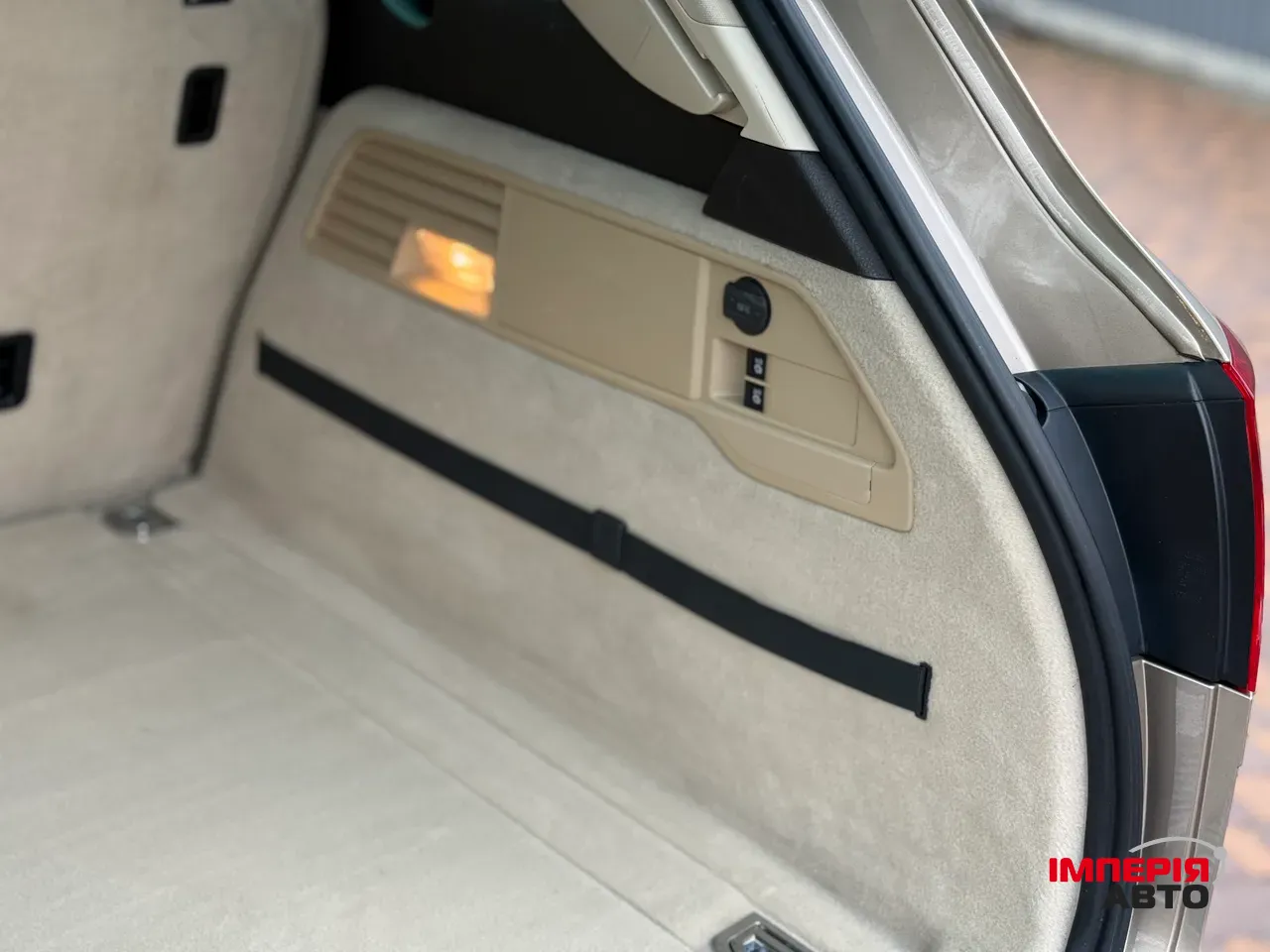 Volkswagen Touareg - фото 28