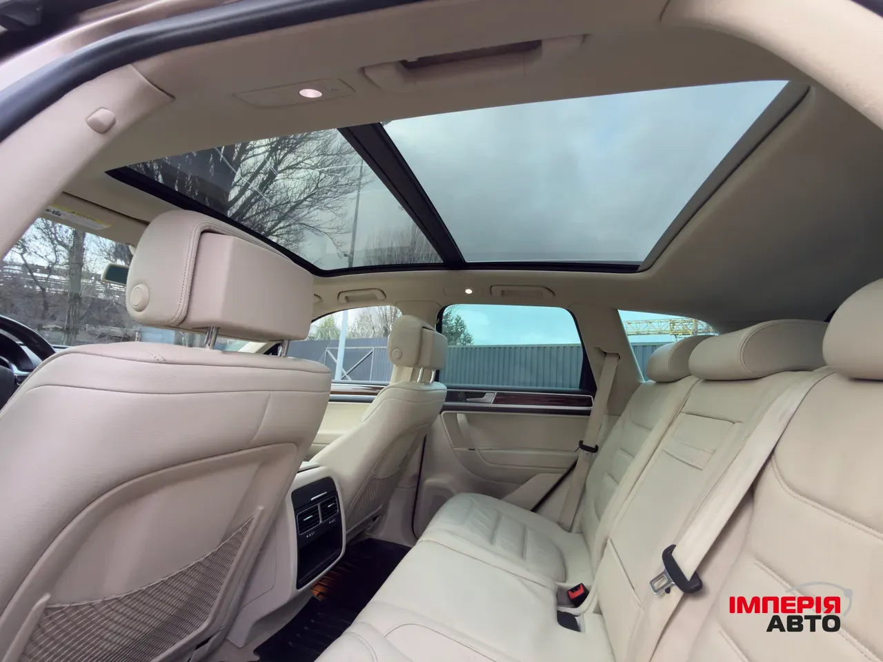 Volkswagen Touareg - фото 39