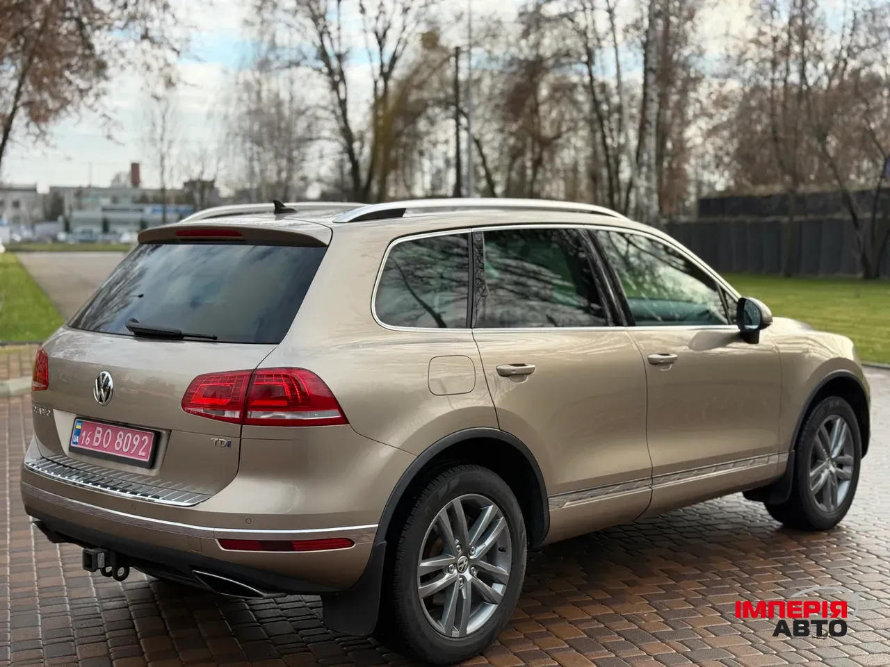 Volkswagen Touareg - фото 4