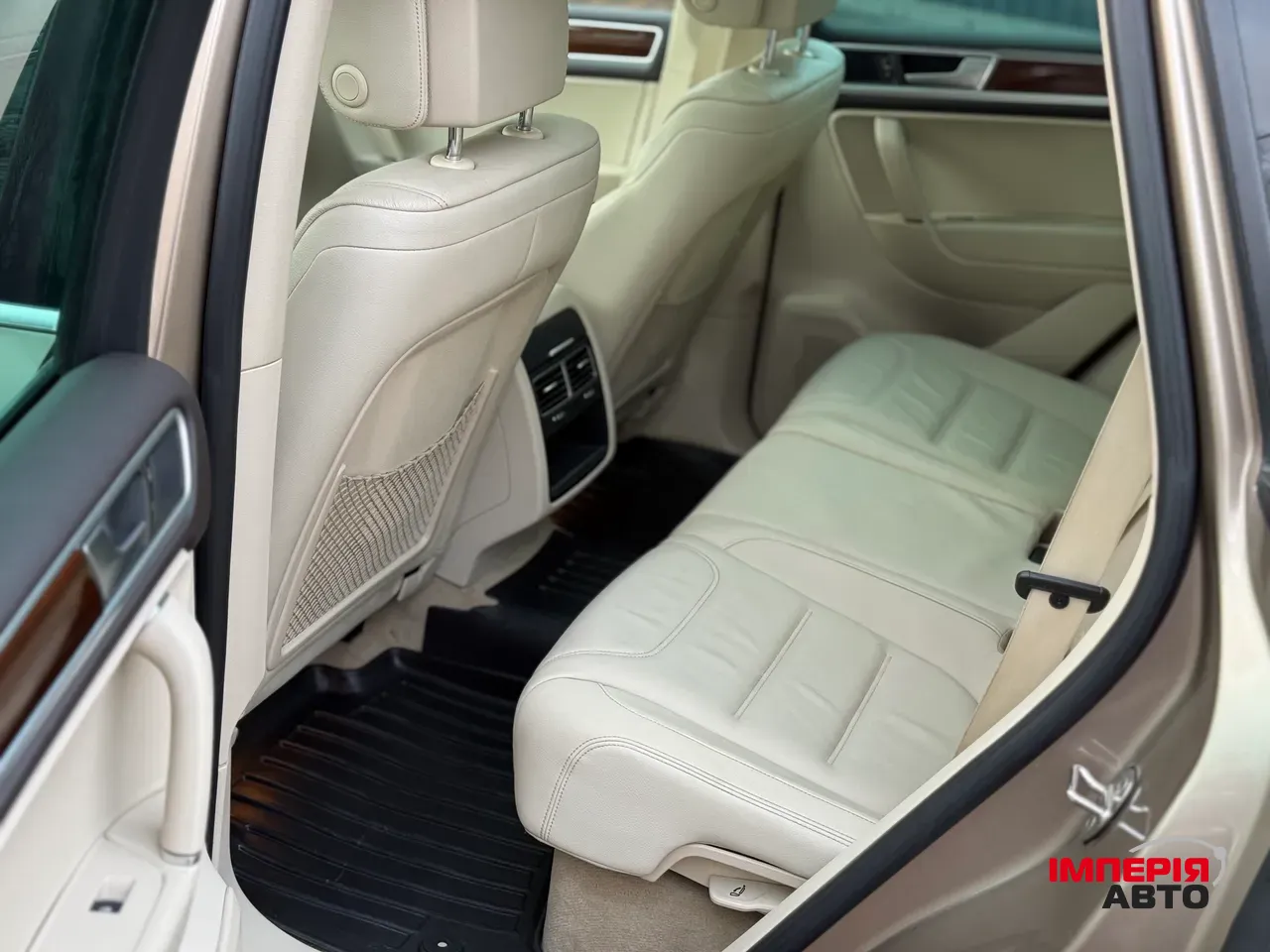 Volkswagen Touareg - фото 21