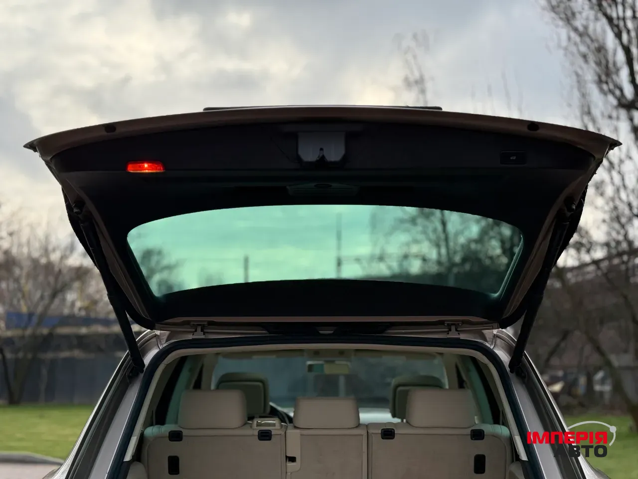 Volkswagen Touareg - фото 25