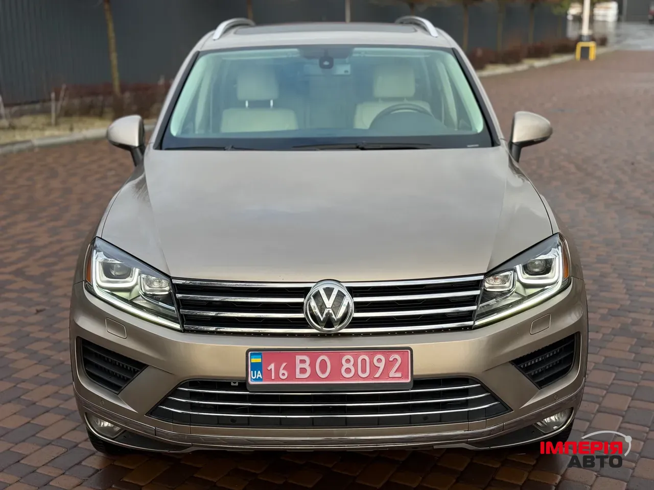 Volkswagen Touareg - фото 6