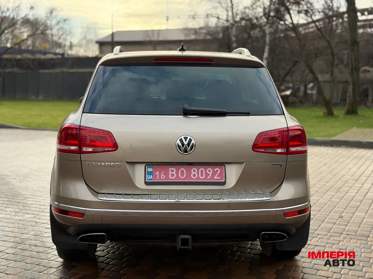 Volkswagen Touareg - фото 2