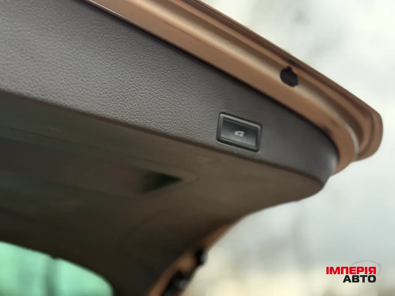 Volkswagen Touareg - фото 27