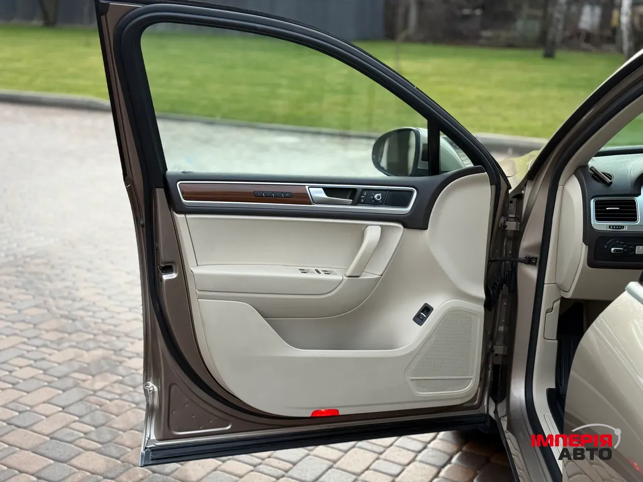 Volkswagen Touareg - фото 15