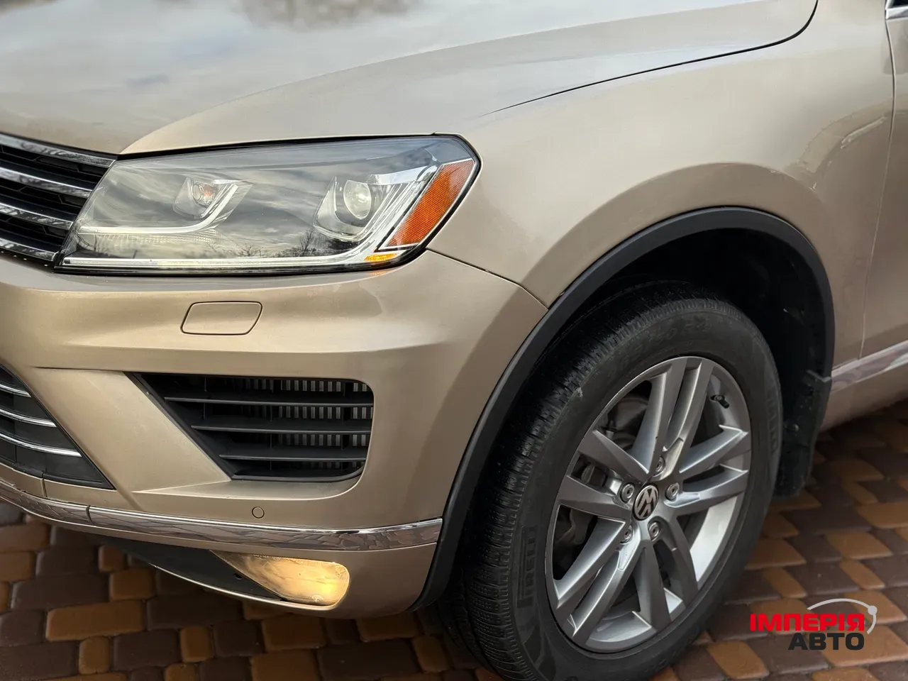 Volkswagen Touareg - фото 12