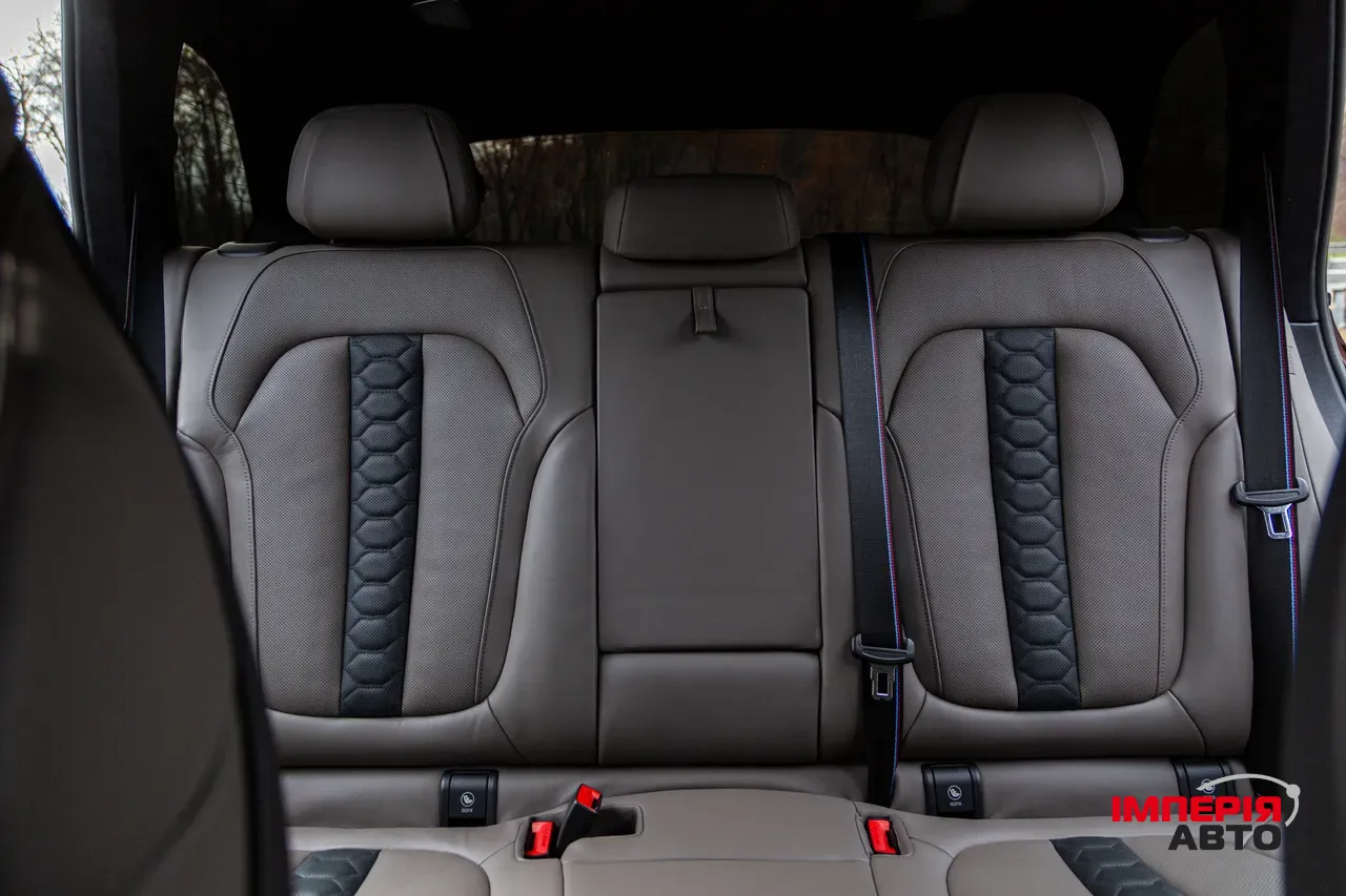 BMW X5 M - фото 27