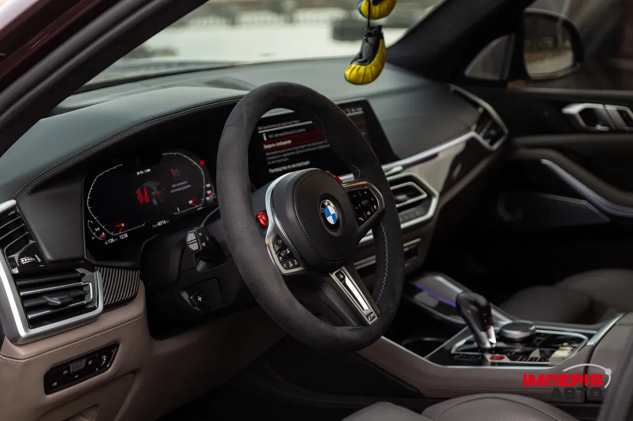 BMW X5 M - фото 30