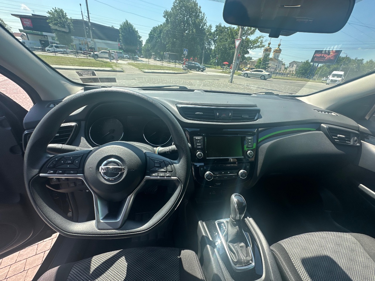 Nissan Rogue Sport - фото 12