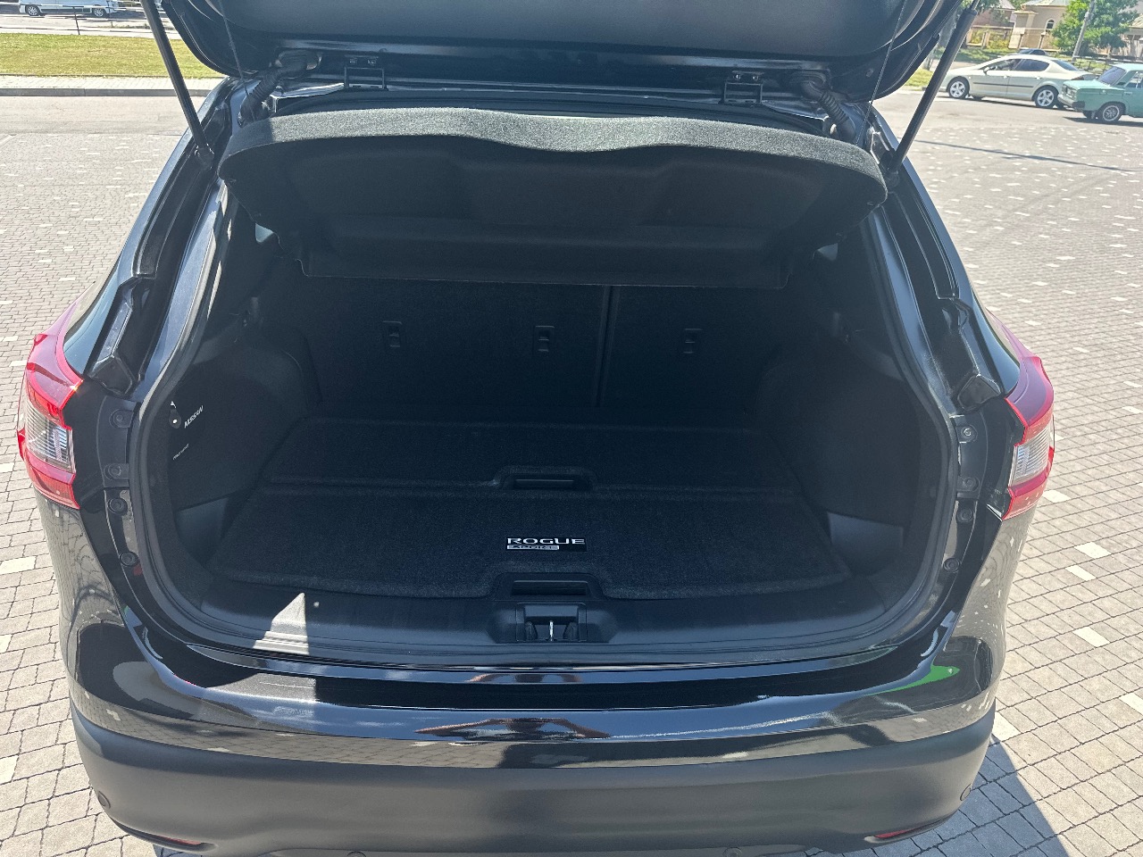 Nissan Rogue Sport - фото 5