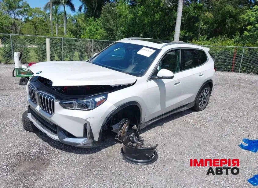 BMW X1 - фото 3