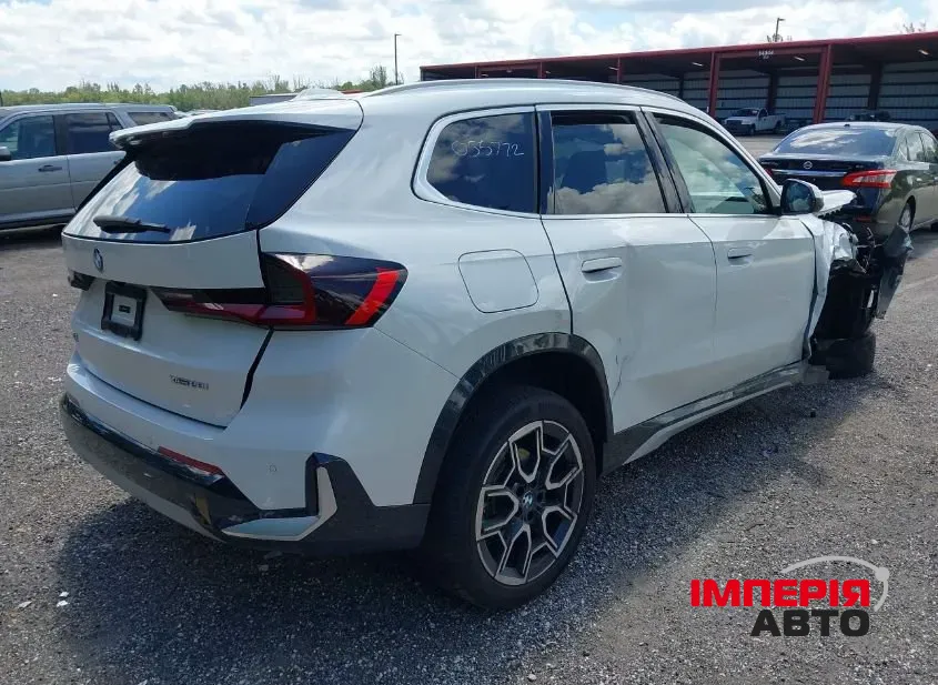 BMW X1 - фото 4