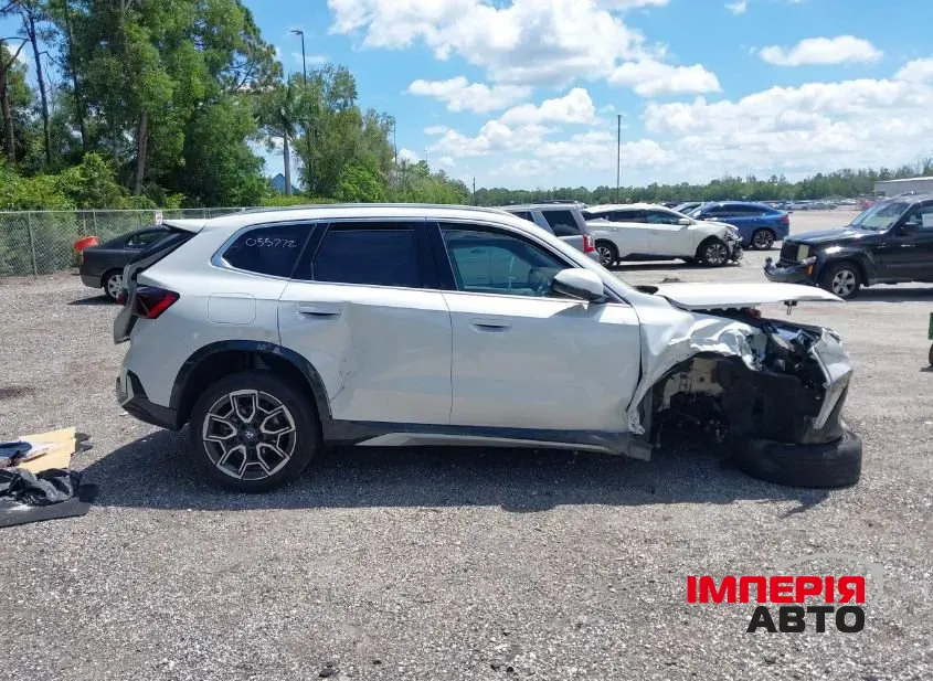 BMW X1 - фото 11