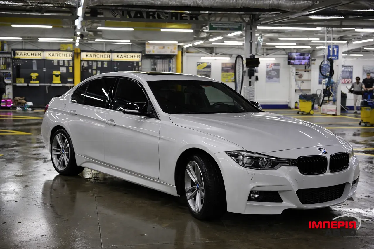 BMW 3 серії - фото 1