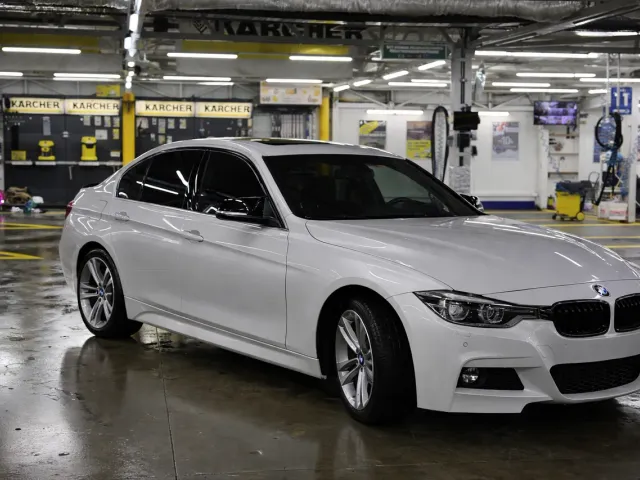 BMW 3 серії - фото 1