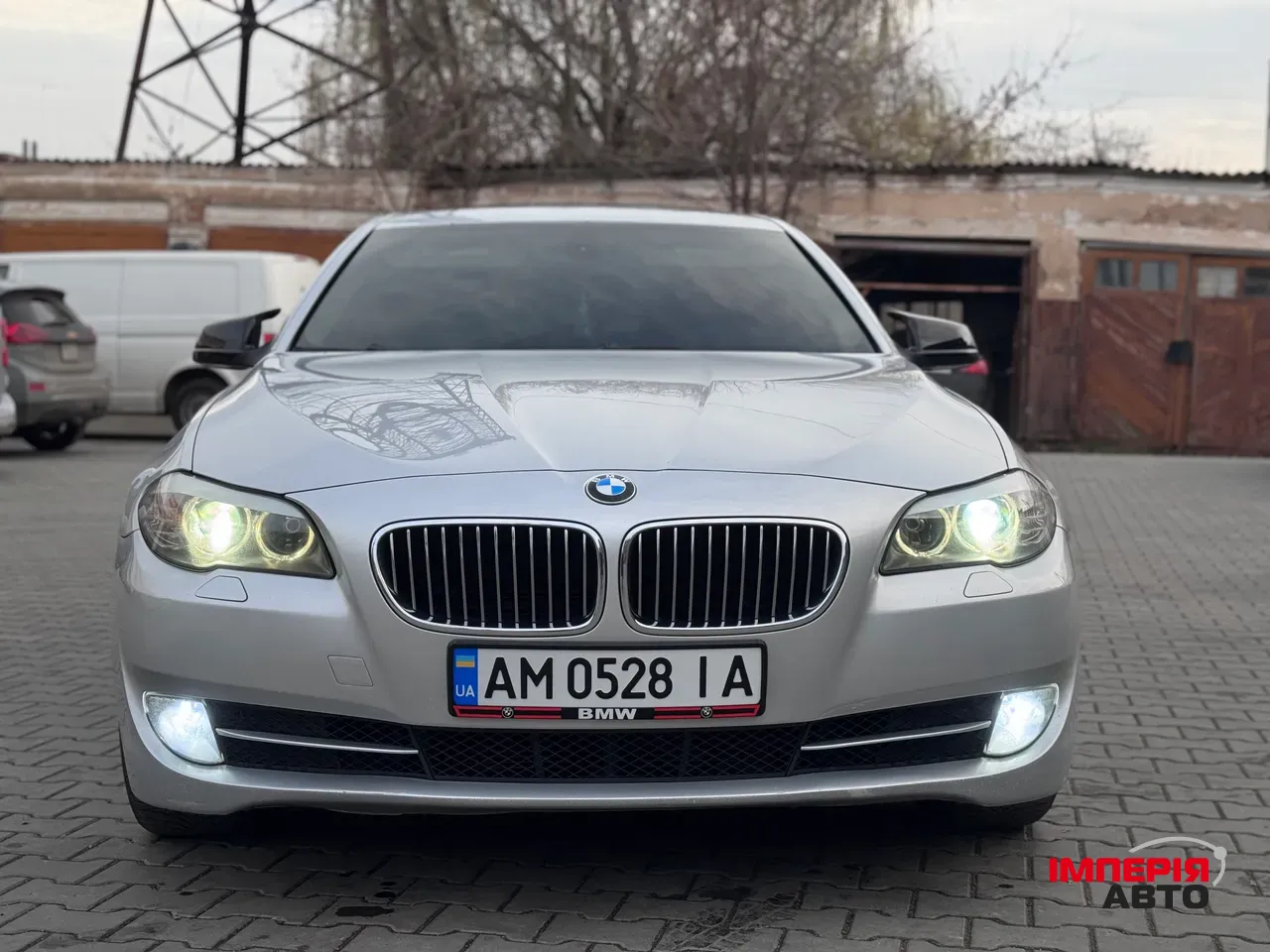 BMW 5 серії - фото 1