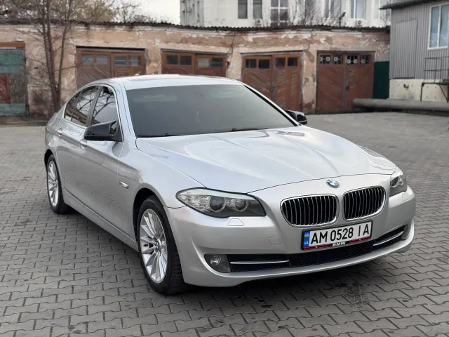 BMW 5 серії - фото 5