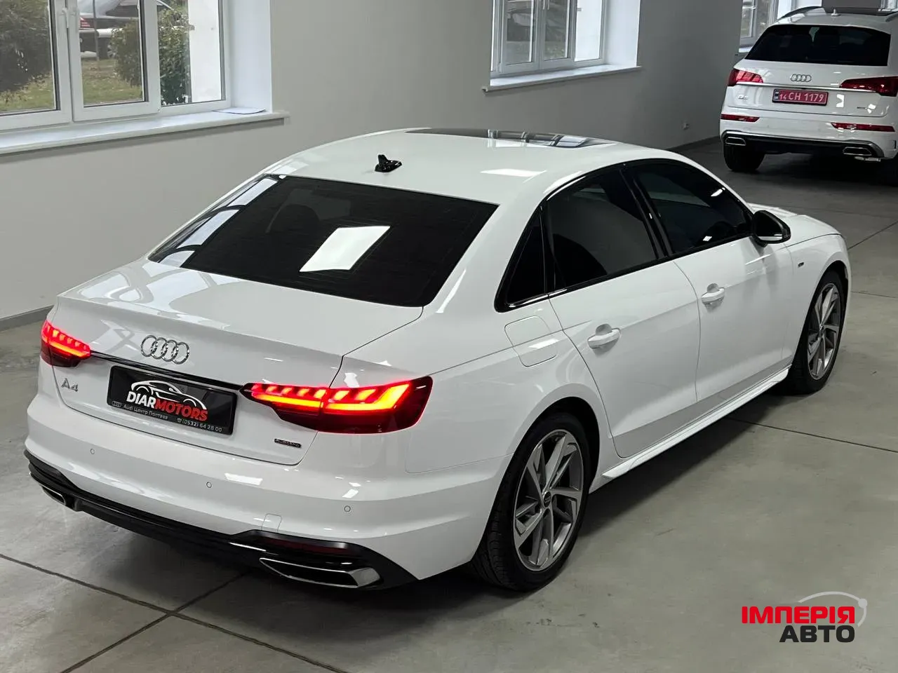 Audi A4 - фото 2