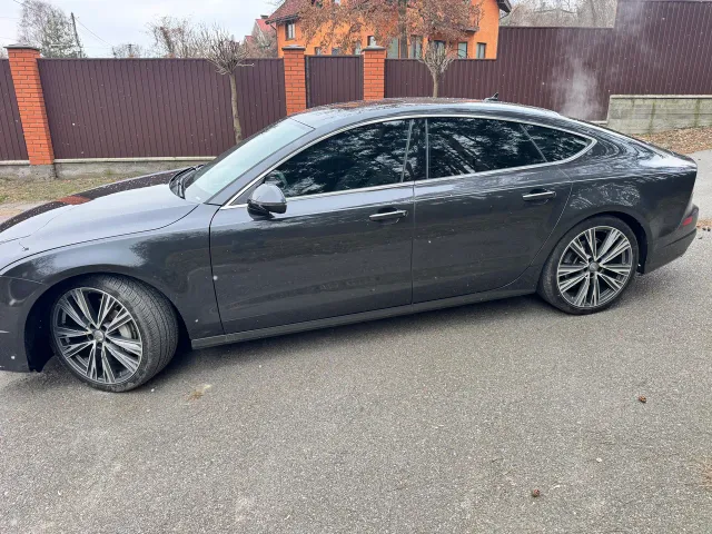 Audi A7 - фото 3
