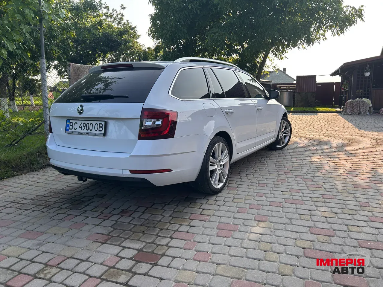 Skoda Octavia - фото 3