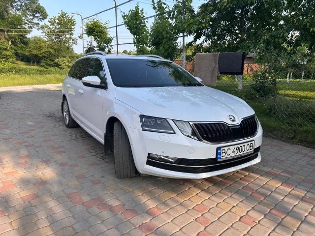 Skoda Octavia - фото 2