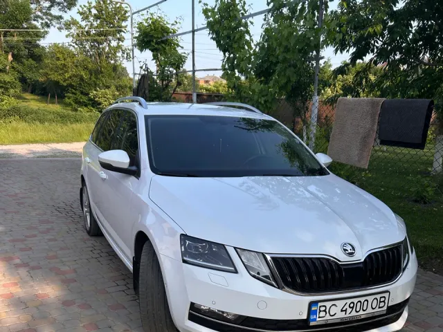Skoda Octavia - фото 1
