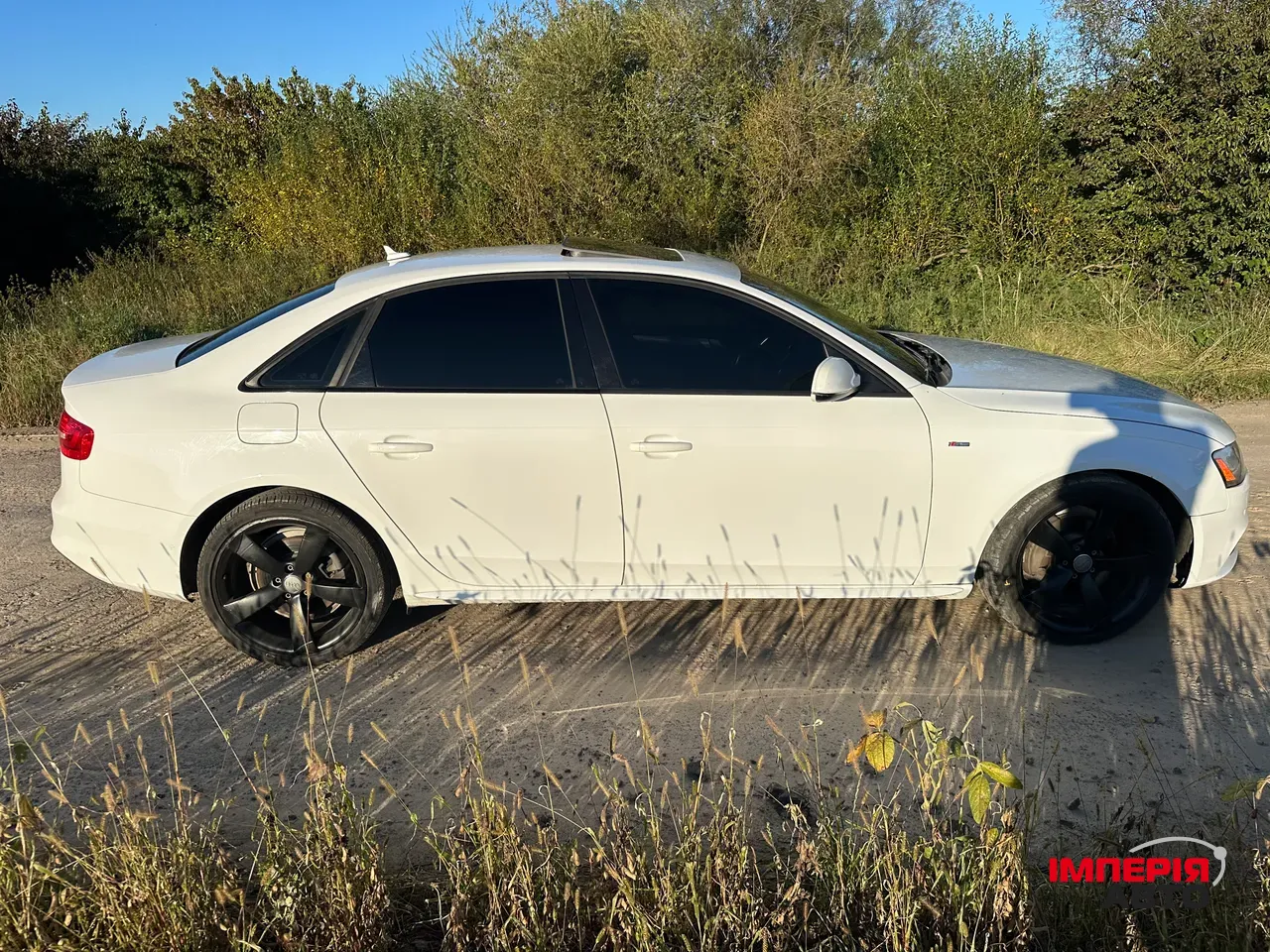 Audi A4 - фото 7