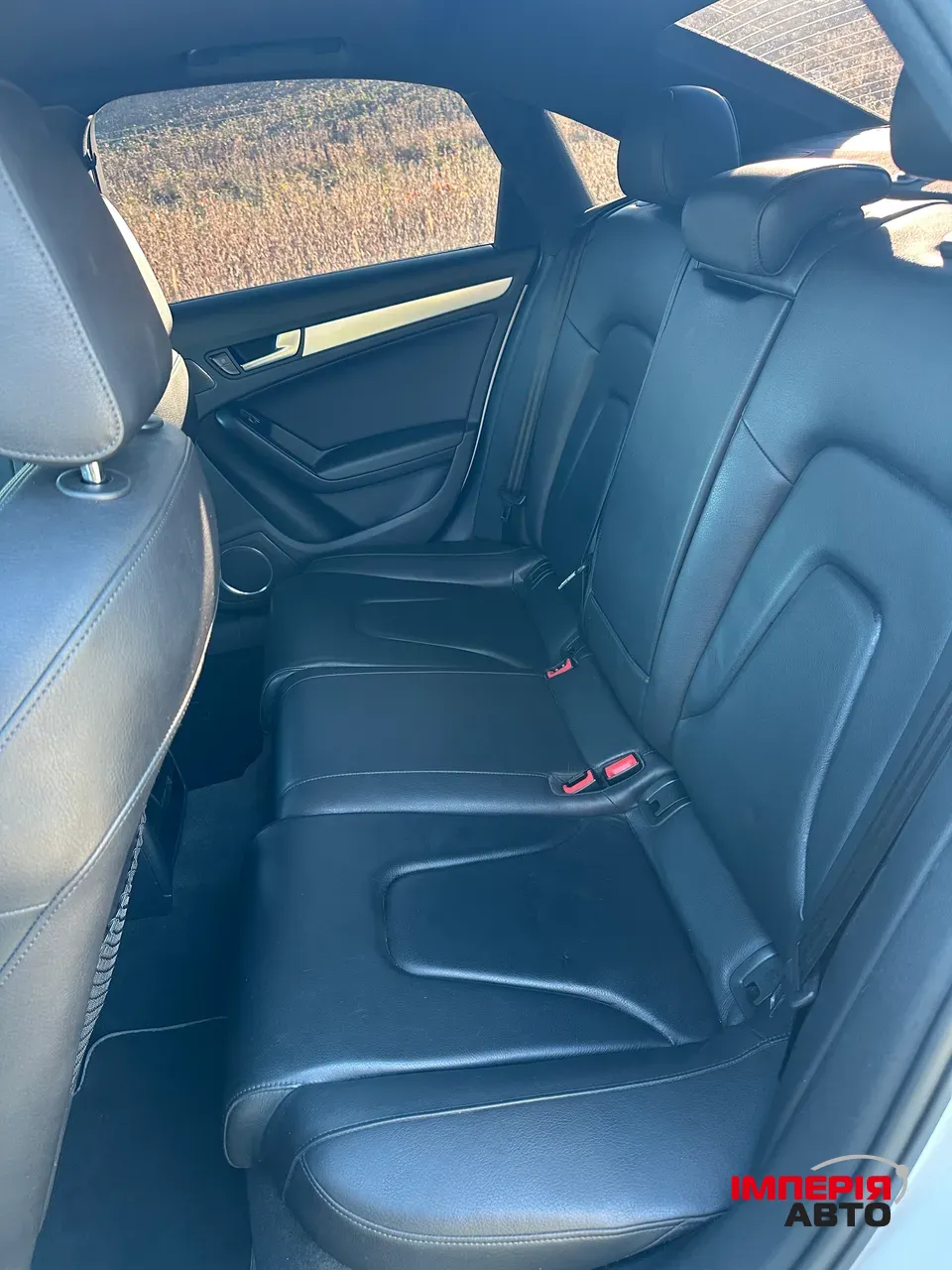 Audi A4 - фото 10