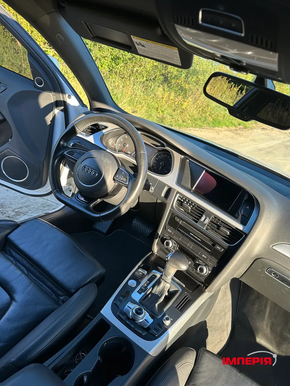 Audi A4 - фото 9