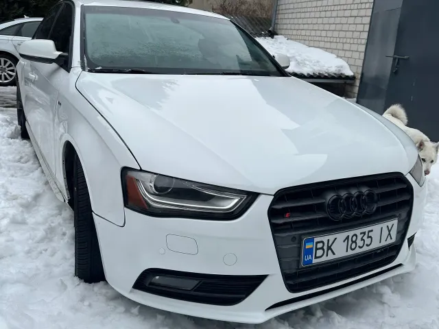 Audi A4 - фото 2
