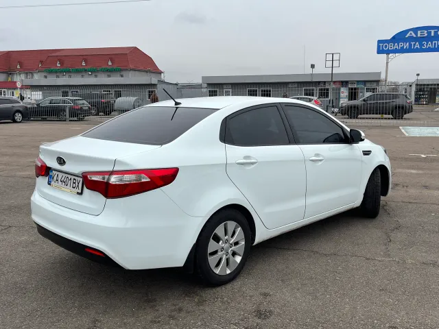 Kia Rio - фото 3