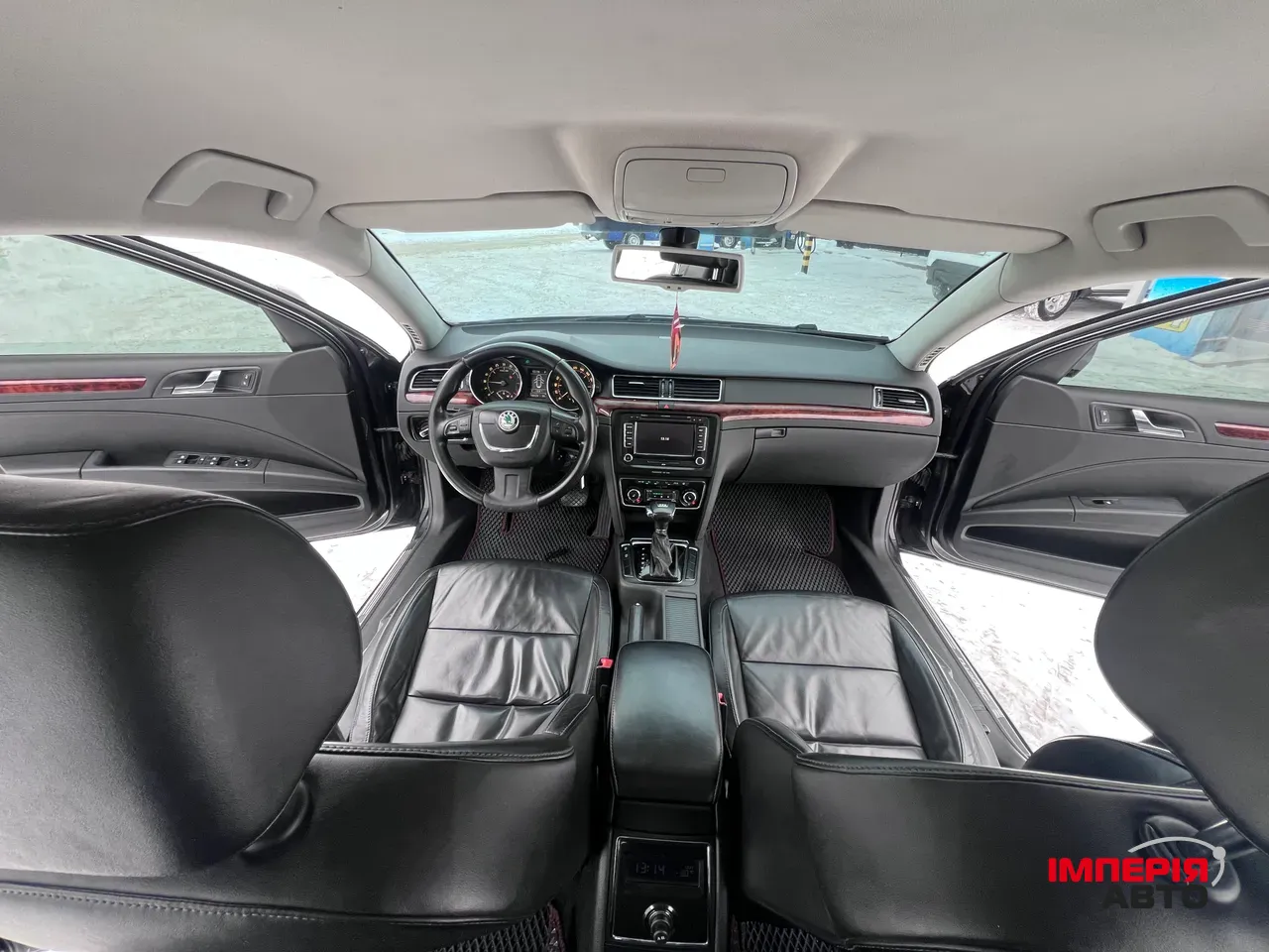 Skoda Superb - фото 26