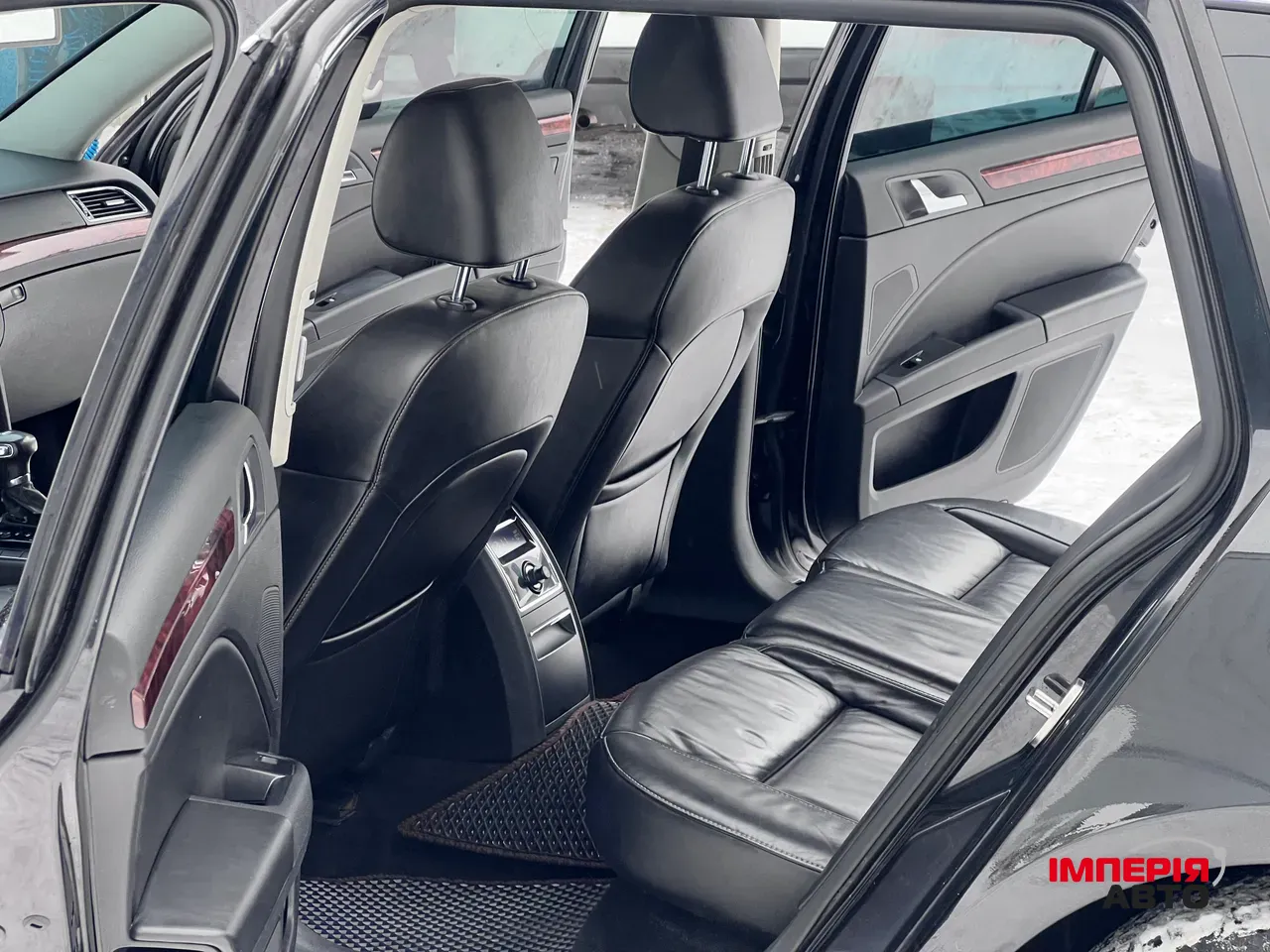 Skoda Superb - фото 14