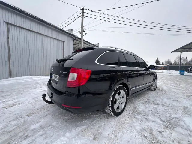 Skoda Superb - фото 5