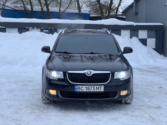 Skoda Superb - фото 2