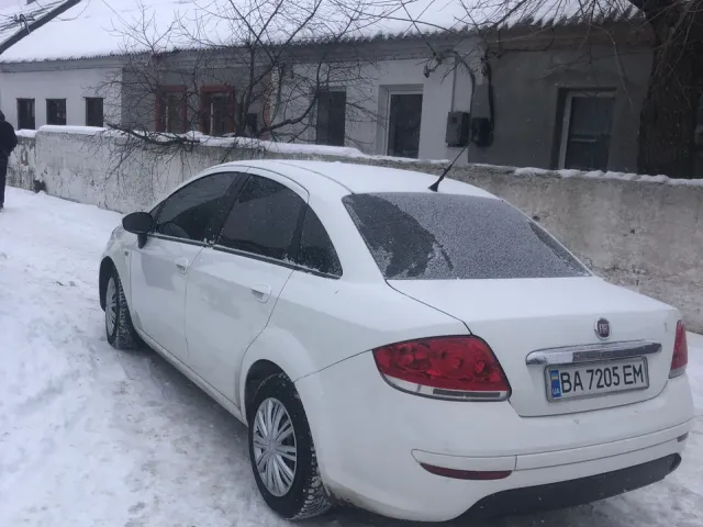 Fiat Linea - фото 4