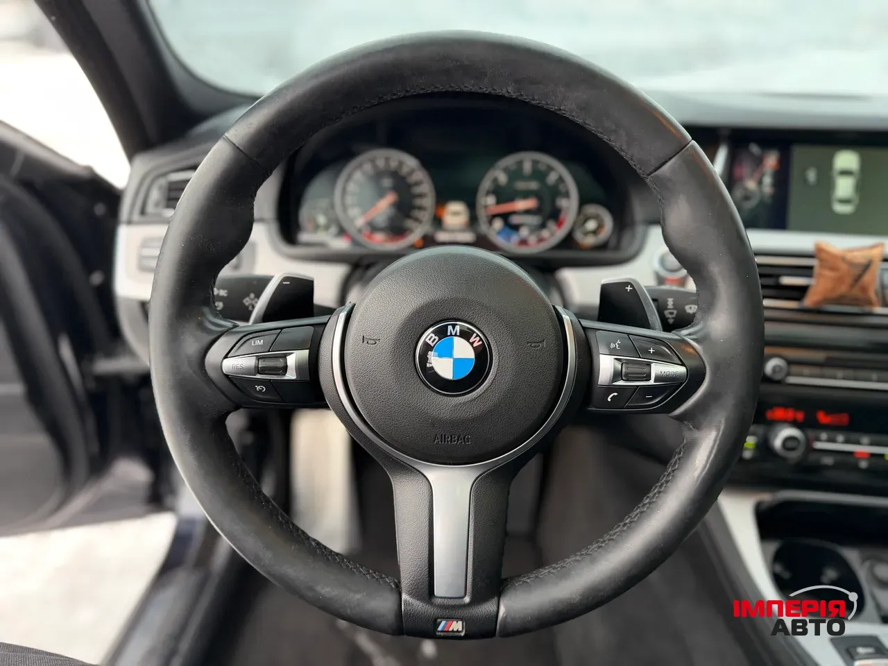 BMW 5 серії - фото 9