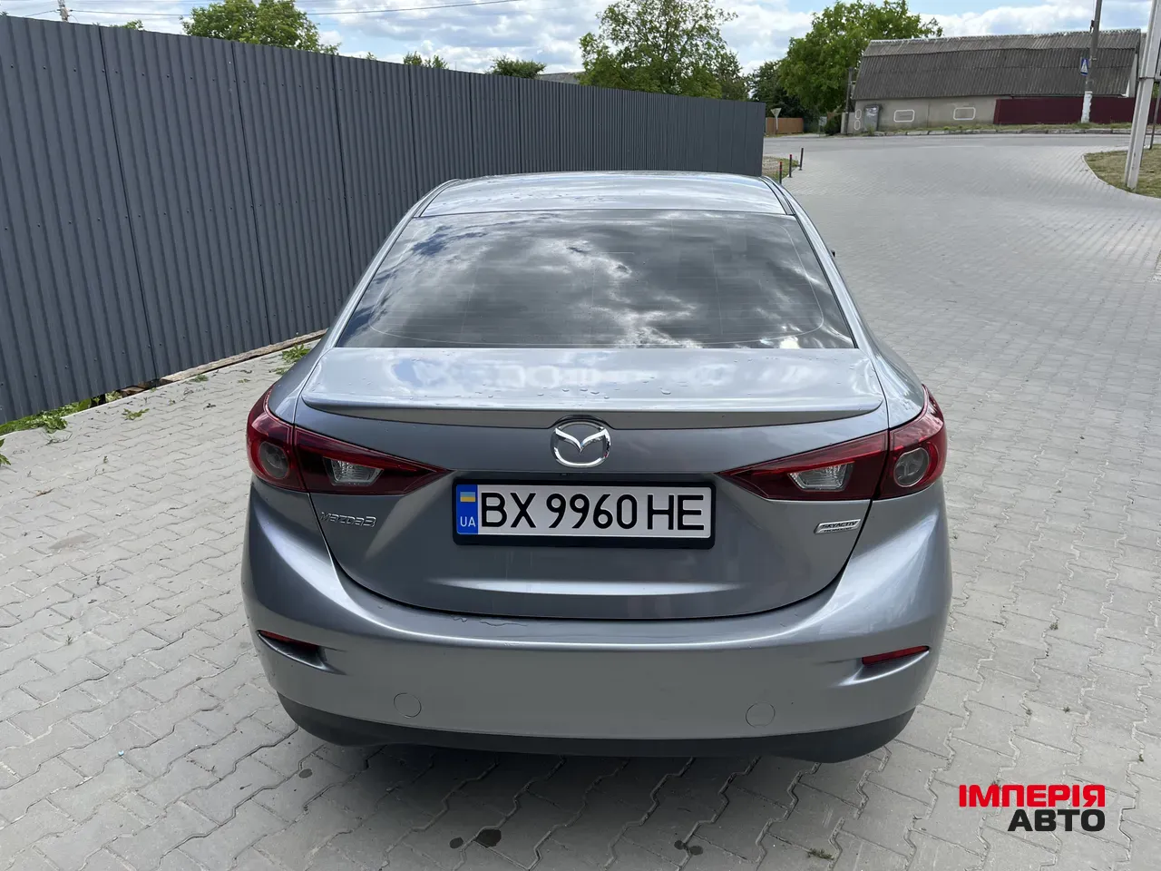 Mazda 3 - фото 6