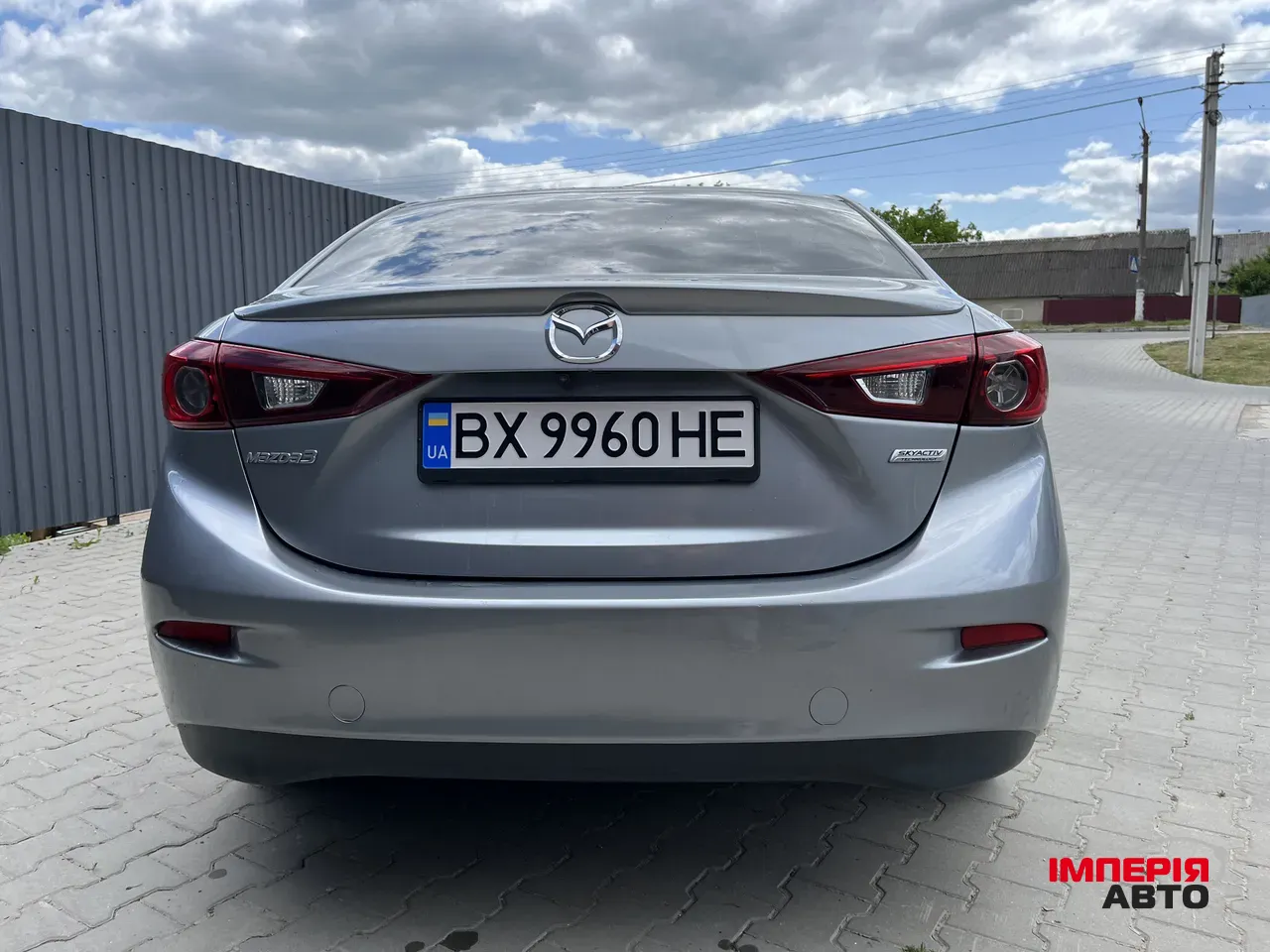 Mazda 3 - фото 5